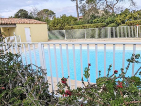 Locations de vacances à Six-fours avec piscine et parking privé et à 800m de la plage